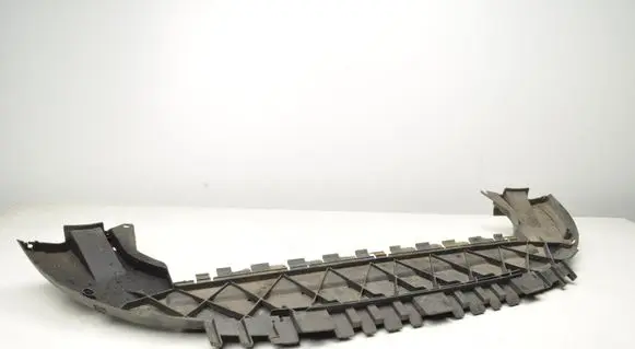 Volvo C30 Front bumper skid plate/under tray 31214693