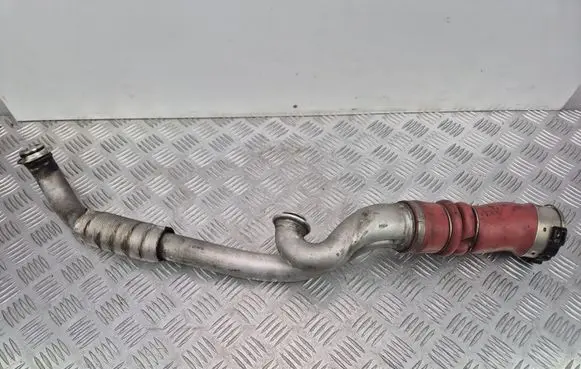 BMW 7 F01 F02 F03 F04 Intercooler hose/pipe 7582313