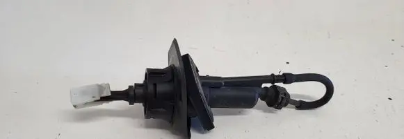 Clutch slave cylinder