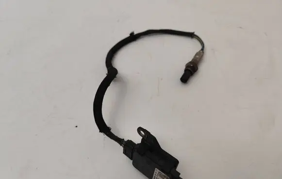 Citroen C4 III e-C4 Lambda probe sensor 0281006851 04606 9816276480
