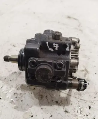 Hyundai i30 Fuel injection high pressure pump 0445010206 331002A420