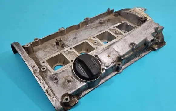 Rocker cam cover