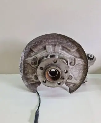 BMW i3 Rear wheel hub 18915910