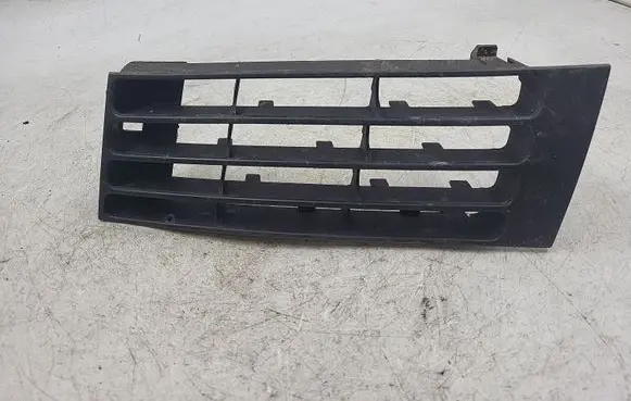 Audi A4 S4 B5 8D Front bumper lower grill 8D0807345