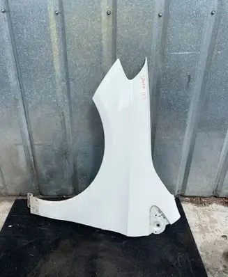 Mercedes-Benz B W246 W242 Fender 