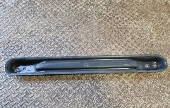 Dodge Charger Muffler mount bracket/holder 04780889AC