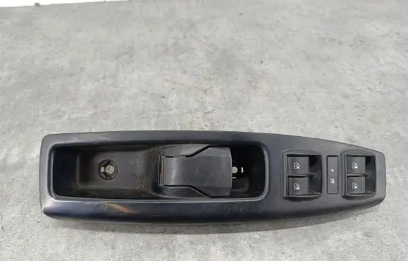 Fiat Doblo Quarter vent window switch 735484920