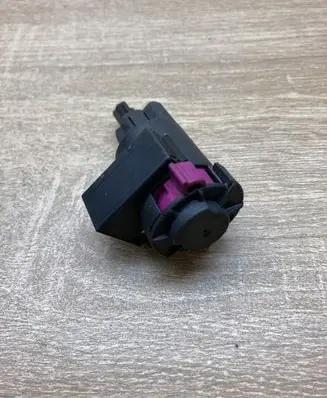Audi A5 8T 8F Brake pedal sensor switch 4F0945459B 1468996