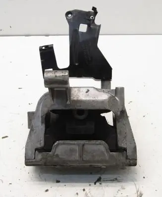 Audi Q3 8U Engine mount vacuum valve 5N0131552E