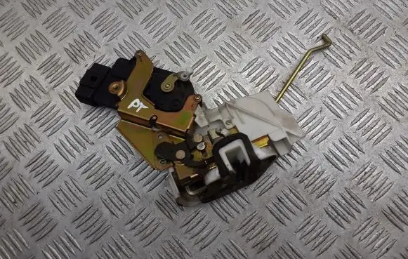 Opel Agila A Rear door lock