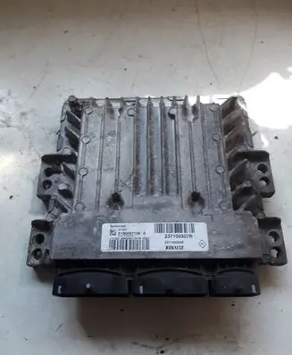 Renault Scenic II - Grand scenic II Engine control unit/module S180067106A