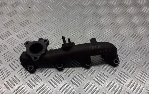 KIA Ceed Exhaust manifold