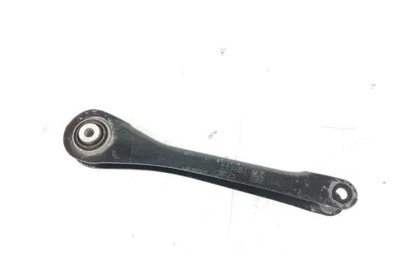 Rear control arm