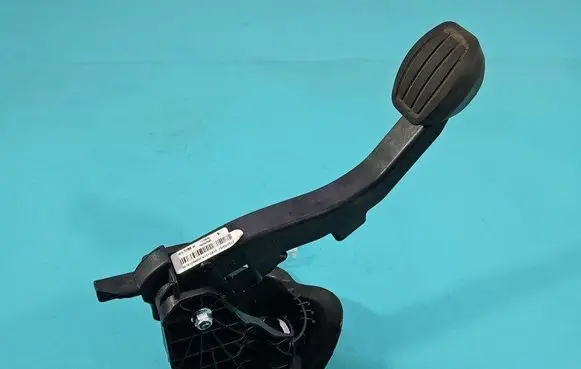 Opel Astra L Pedal assembly 9676728880 IMPRK1514086