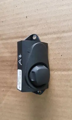 Volkswagen Touareg II Steering wheel adjustment switch 4H0953551B