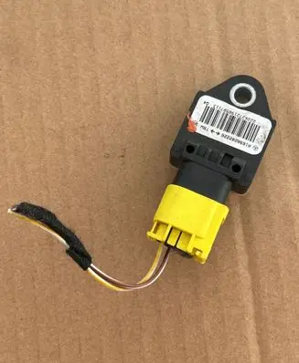 Mercedes-Benz A W169 Airbag deployment crash/impact sensor A1698202226 22282721005711