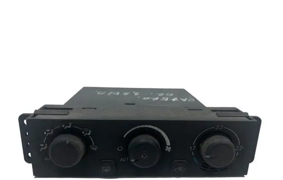 Mitsubishi Pajero Climate control unit MR500646 1464308800