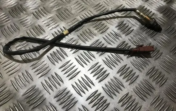 Volkswagen Golf VI Lambda probe sensor 04e906262bd 0258030110