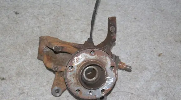 BMW X3 E83 Front wheel hub spindle knuckle