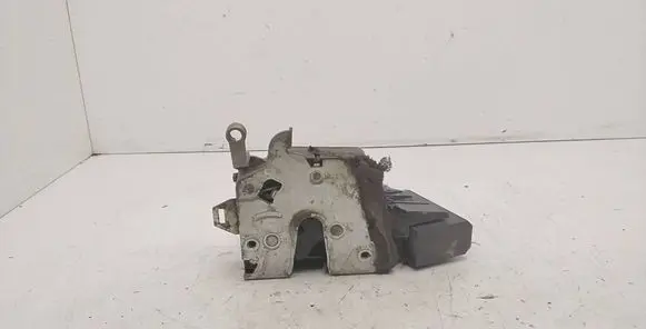BMW 7 E38 Front door lock 40620751 6211 8352165