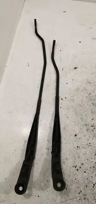 Hyundai i20 (PB PBT) Front wiper blade arm D226HBJ