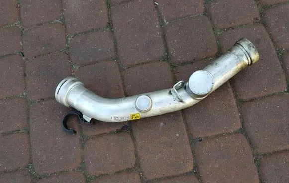 Mercedes-Benz CLS C218 X218 Intercooler hose/pipe A6420981507