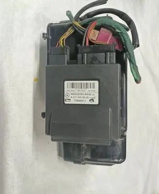 Mercedes-Benz E W211 Tailgate hydraulic pump motor A2118000435 A2118209426