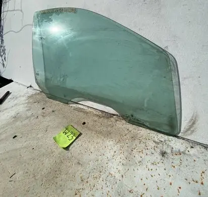 Ford Focus Front door window glass four-door DOT211M89AS2 43R000015