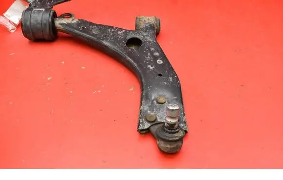 Volvo V40 Front control arm