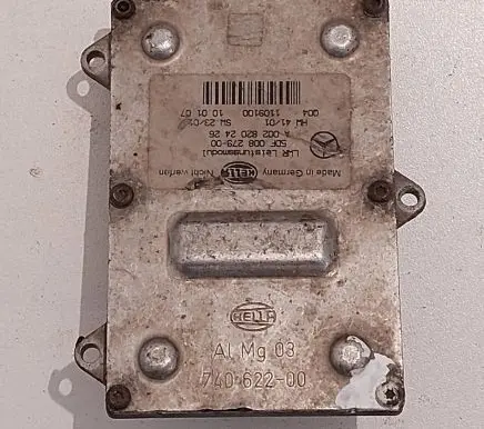Mercedes-Benz E W211 Headlight ballast module Xenon A0028202426 5DF00827900 1109100