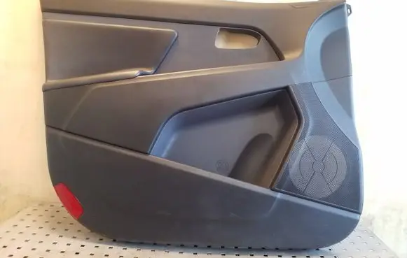 KIA Sportage Front door card panel trim 823013U610