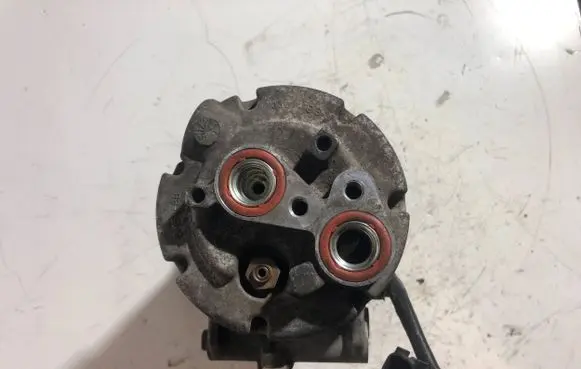 Ford Mondeo MK IV Air conditioning (A/C) compressor (pump) 5M5HBB