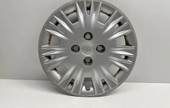 Ford Fiesta R15 wheel hub/cap/trim D3BC1130AA