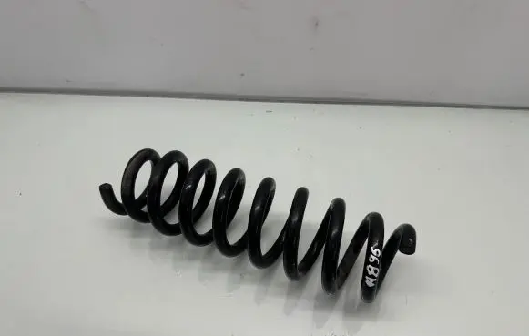 BMW 3 E90 E91 Rear coil spring 5688