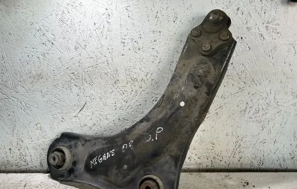 Renault Megane II Front lower control arm/wishbone