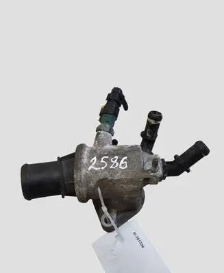 Opel Zafira B Thermostat/thermostat housing