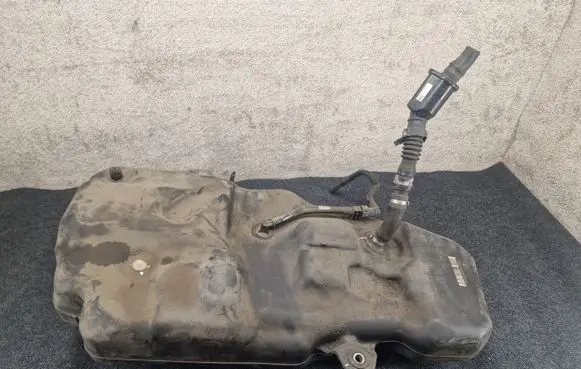 Mercedes-Benz GLE (W166 - C292) AdBlue liquid reservoir A1664704401 A0994710475