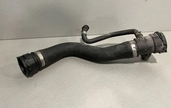 BMW 4 F32 F33 Engine coolant pipe/hose 7596837 12957414