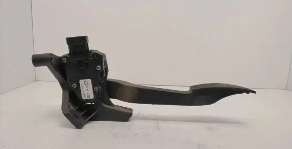 Opel Combo C Accelerator throttle pedal 9129423 6PV00811000 422F