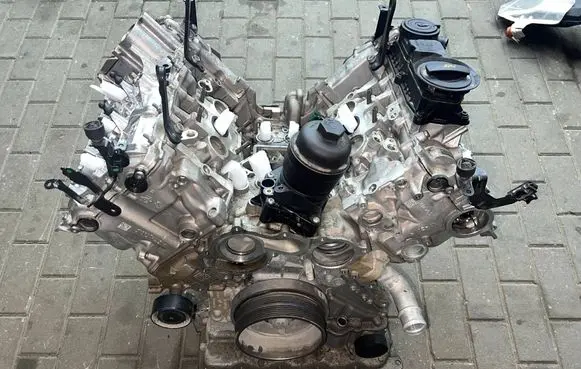 Porsche Panamera (971) Engine swap CXT038409