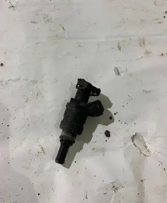 BMW 5 E39 Fuel injector 1427240
