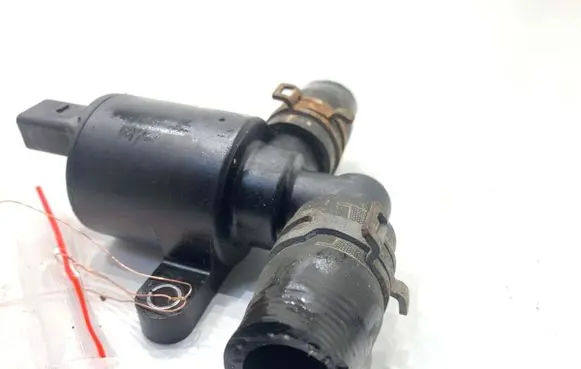 Audi A7 S7 4G Oil filter mounting bracket 4H0121671D