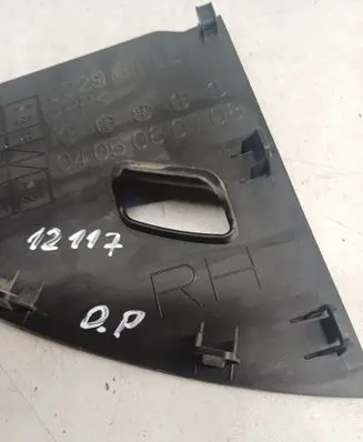 Mazda 5 Fuse box cover 0405060708 CC2964951