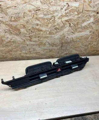 Hyundai Ioniq 5 Dash center air vent grill 97410GI000 97410G000