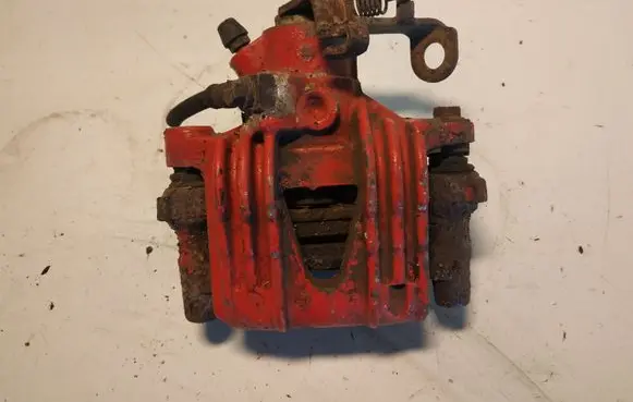Opel Zafira A Rear brake caliper