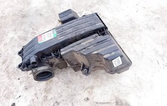 Air filter box
