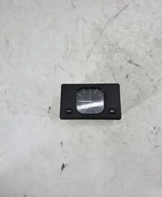 BMW 7 E32 Clock 62131374282 1374282