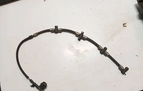 Fuel return line/hose