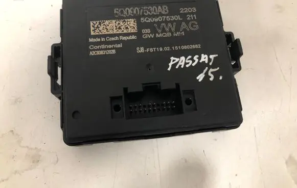Volkswagen PASSAT B8 Other control units/modules 5Q0907530L