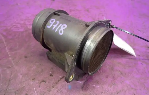 Seat Toledo II (1M) Mass air flow meter 